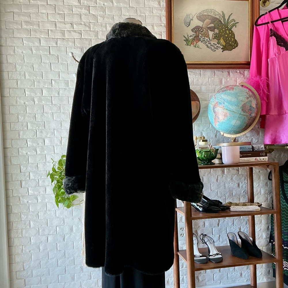 Vintage 1980s Faux Fur JORDACHE Coat Faux Mink Patterned Trim Satin Lined Coat - Picture 8 of 15